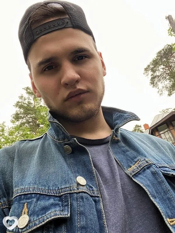 Богдан, 28, Барнауле — анкета №2706700