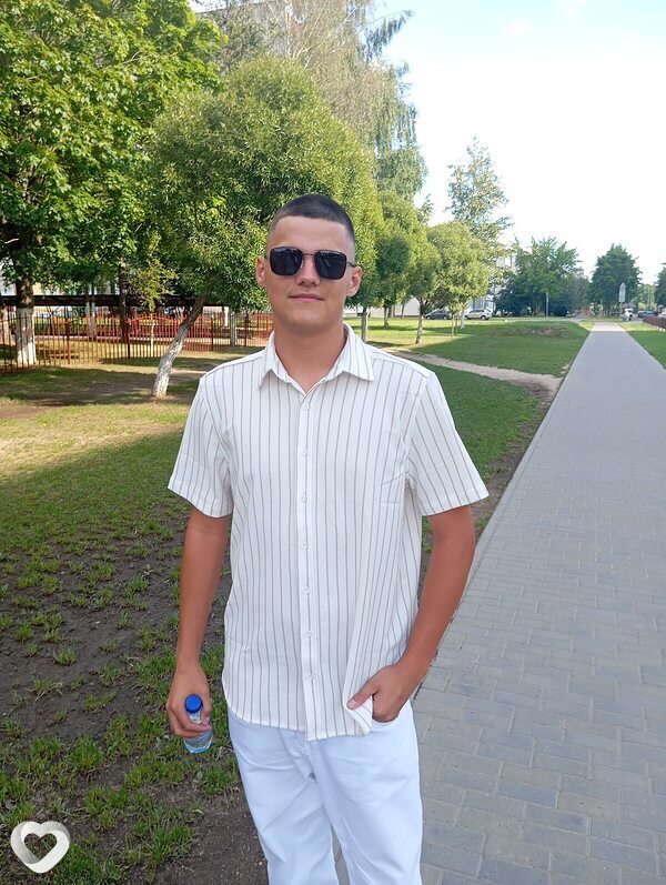 Кииилл, 20, Лиде — анкета №2706859