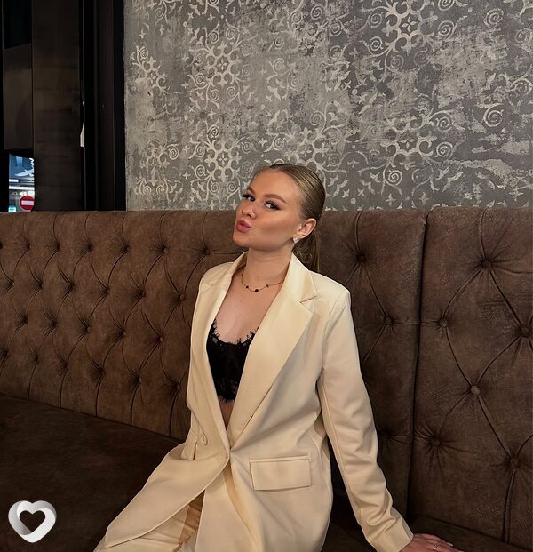 Полина, 21, Санкт-Петербурге — анкета №2707423