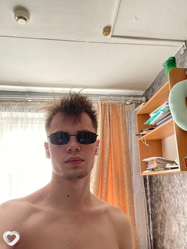 Влад, 20, Минске — анкета №2707490
