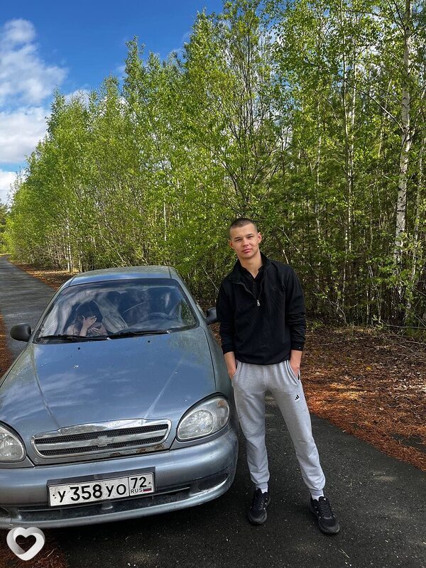 Александр, 21, Ялуторовске — анкета №2708671
