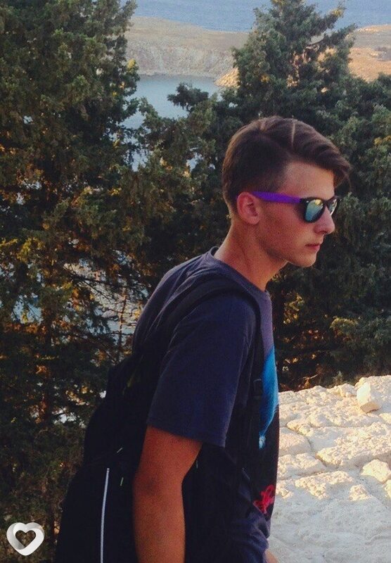 Артём, 23, Санкт-Петербурге — анкета №2708735