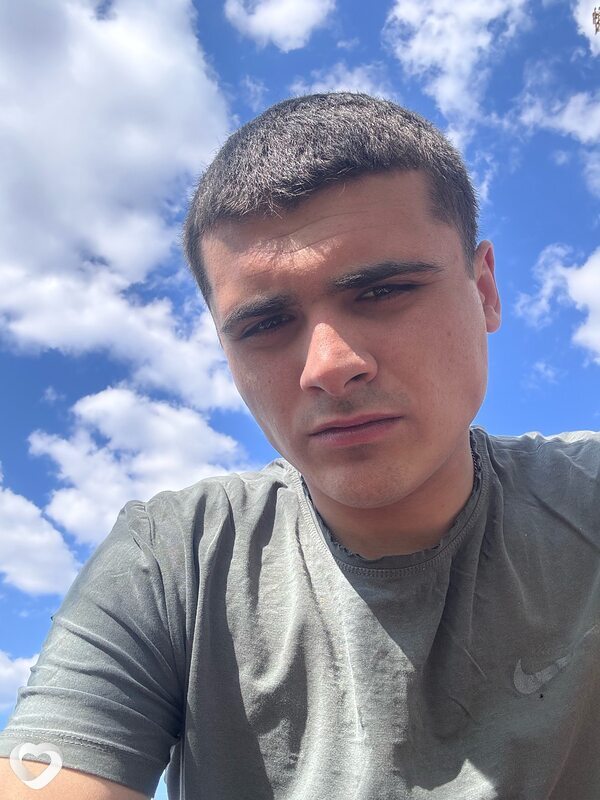 Денис, 22, Москве — анкета №2709183