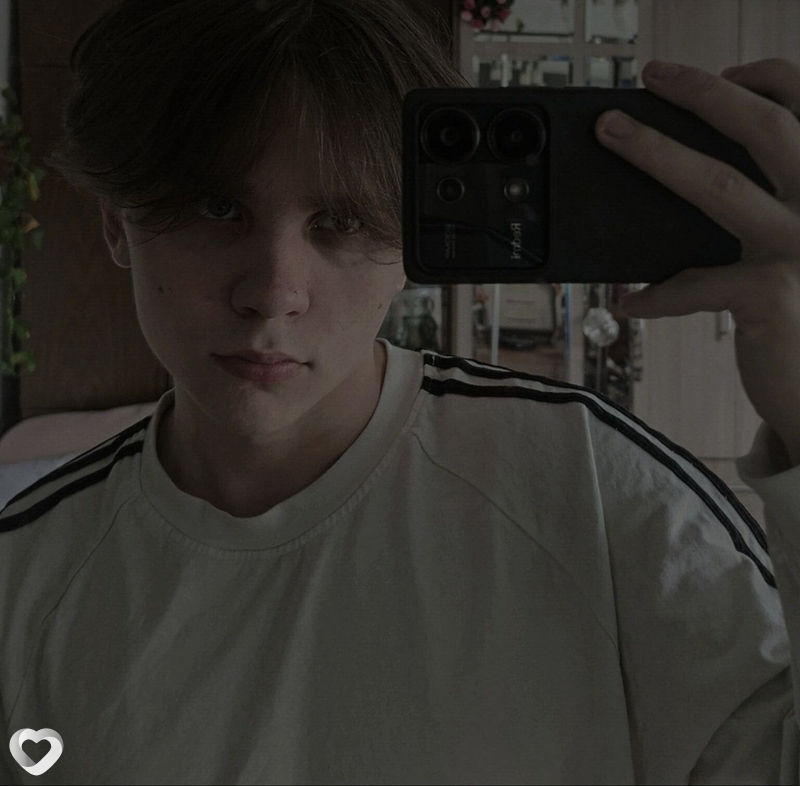Данил, 21, Екатеринбурге — анкета №2709256