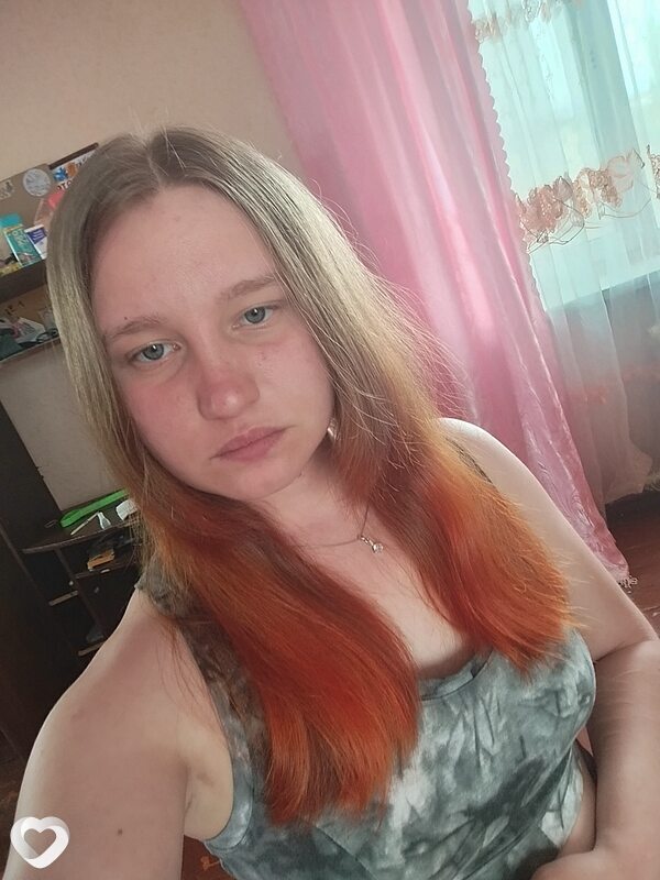 Анна, 26, Арсеньеве — анкета №2710083