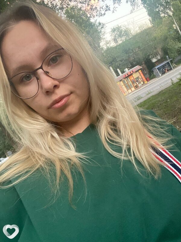 Александра, 24, Саратове — анкета №2709931