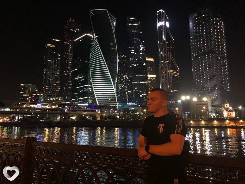 Евгений, 22, Брянске — анкета №2710646