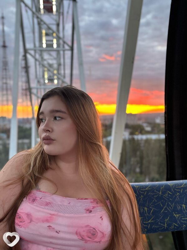 Юлия, 20, Самаре — анкета №2710777