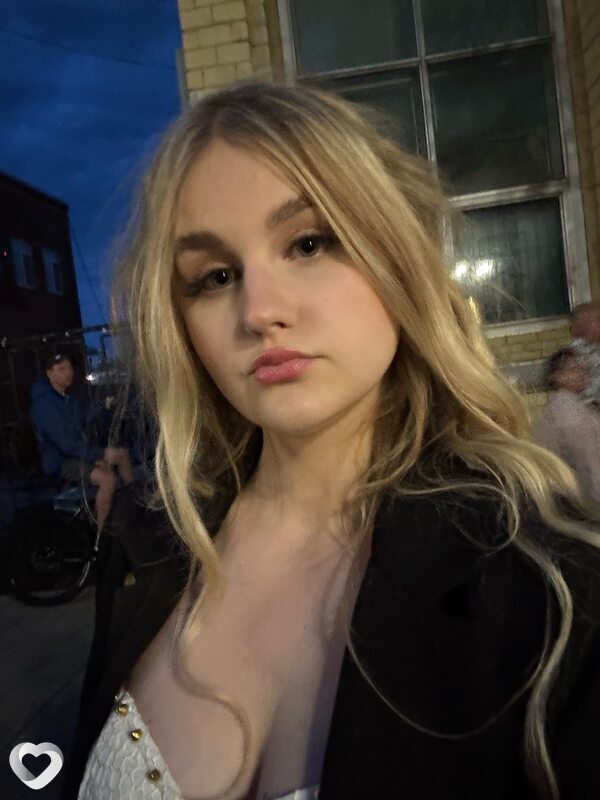 Виктория, 20, Рязани — анкета №2710961