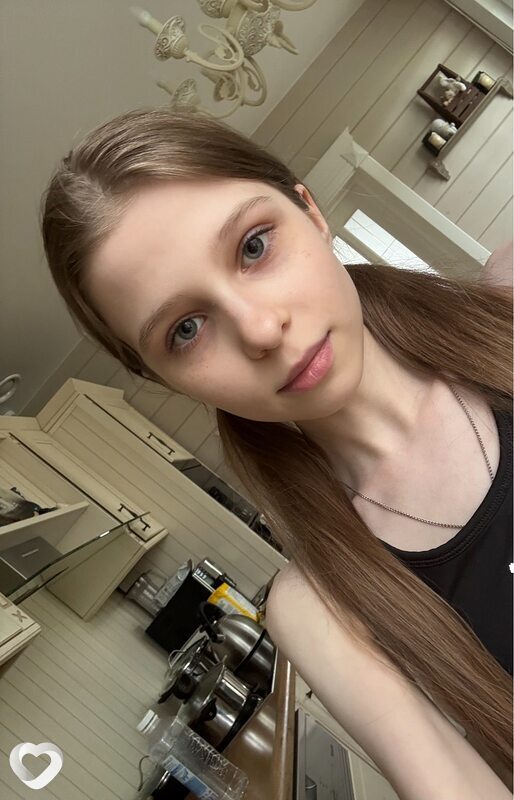 Виктория, 20, Пскове — анкета №2711527
