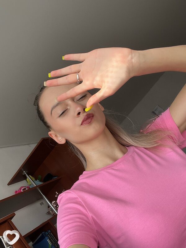 Ксения, 20, Ачинске — анкета №2711720