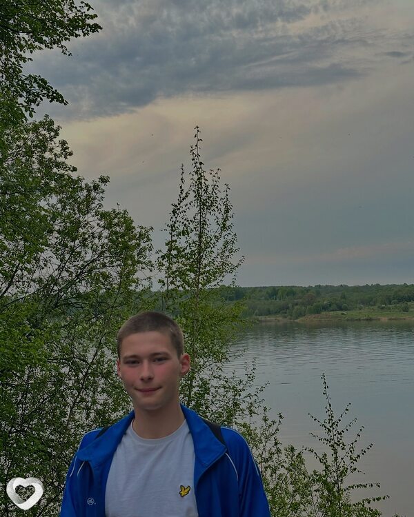 Максим, 22, Санкт-Петербурге — анкета №2712088