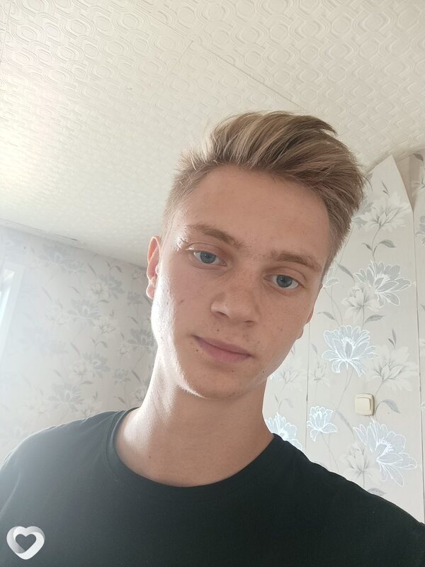 Владислав, 20, Барнауле — анкета №2774873