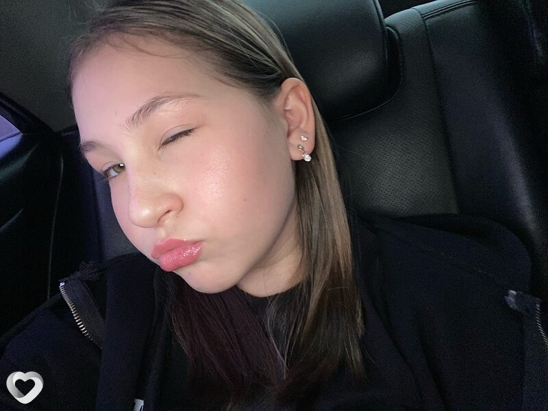 Вика, 19, Канске — анкета №2712616