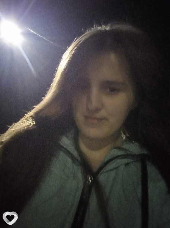 Алина, 19, Белове — анкета №2712845