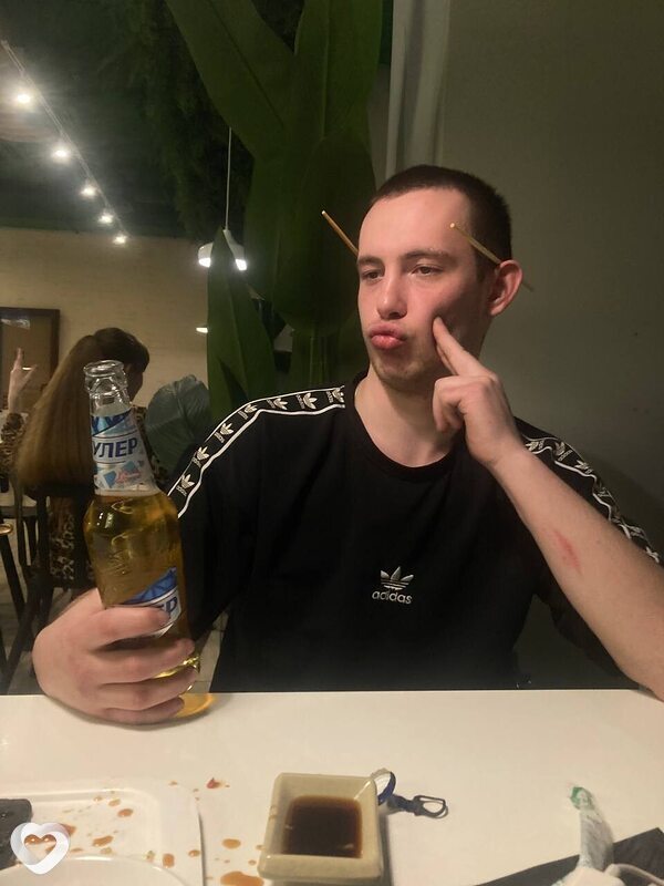 Юрий, 19, Кропоткине — анкета №2712786