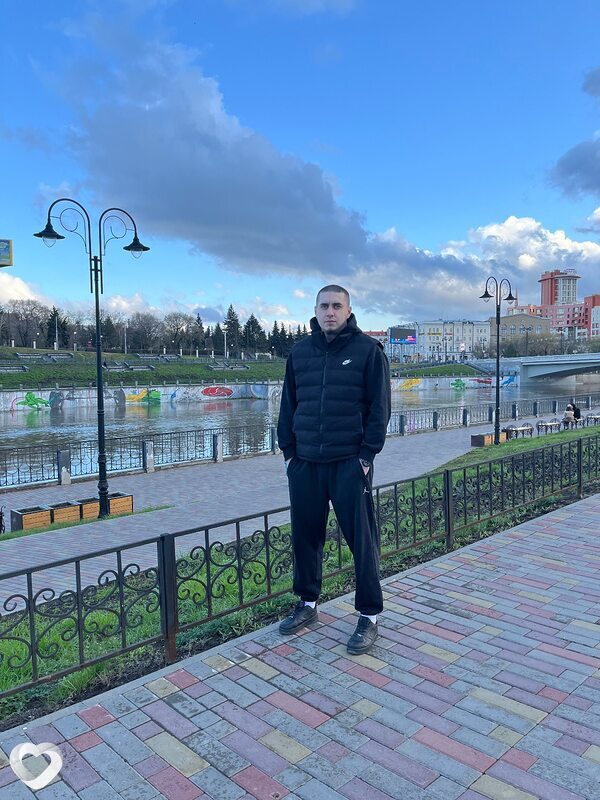 Юрий, 27, Москве — анкета №2713356