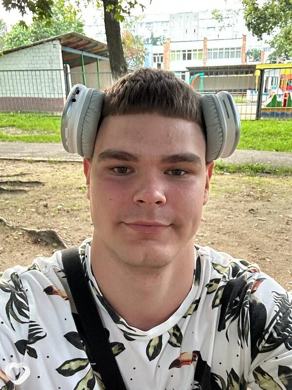 Никита, 21, Гомеле — анкета №2713072