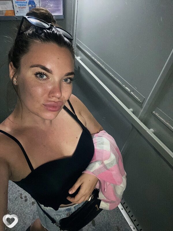 Аня, 27, Саратове — анкета №2713044