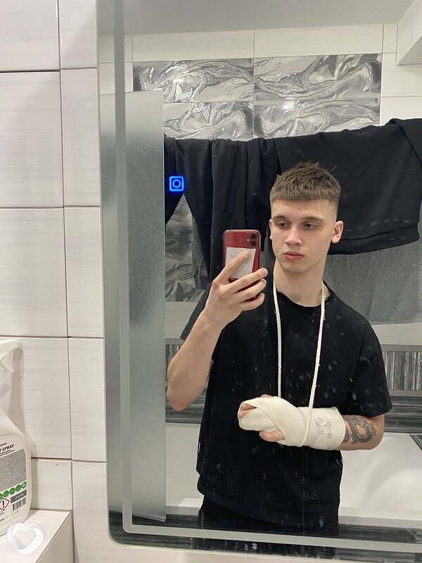 Максим, 21, Минске — анкета №2713554