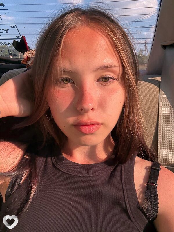 Таня, 19, Екатеринбурге — анкета №2713571