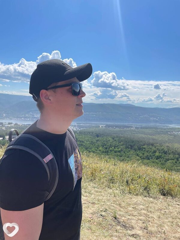 Евгений, 29, Минусинске — анкета №2713811