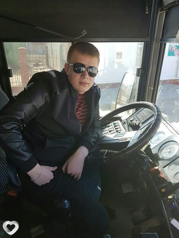 Максим, 27, Мегионе — анкета №2714578