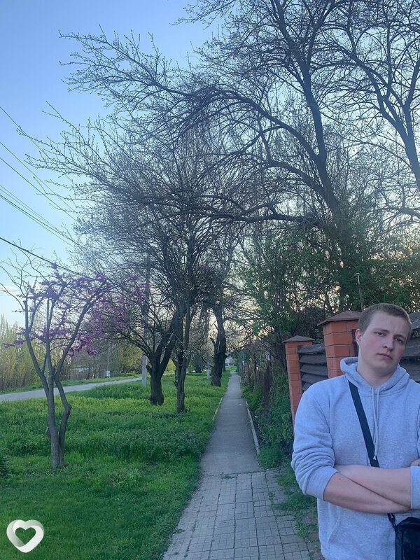 Артем, 19, Краснодаре — анкета №2714849