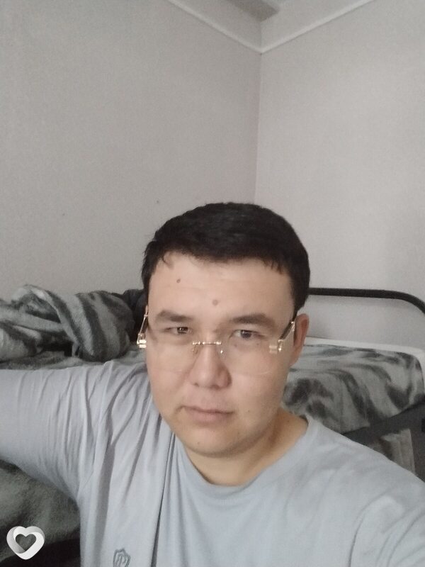 Ойбек, 23, Кемерове — анкета №2715192