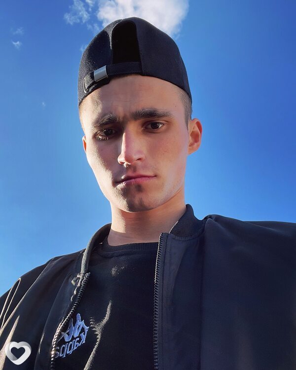 Виталий, 21, Хабаровске — анкета №2715567