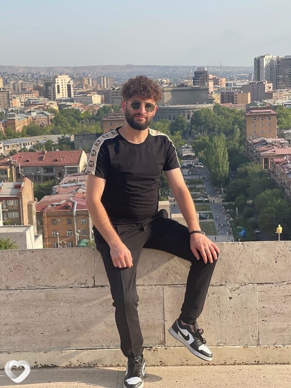 Ara, Гюмри