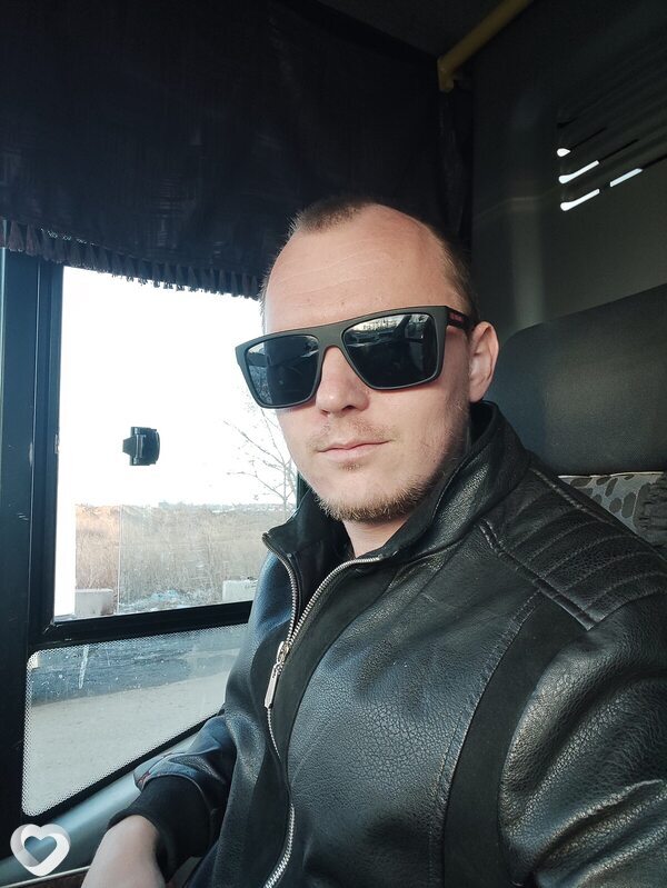 Юрий, 30, Омске — анкета №2716031