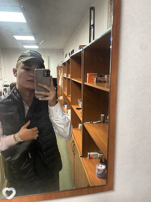Вадим, 21, Новосибирске — анкета №2716137
