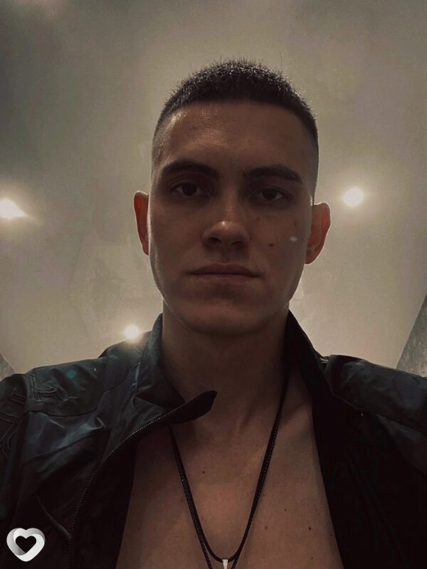 Александр, 25, Хабаровске — анкета №2716281