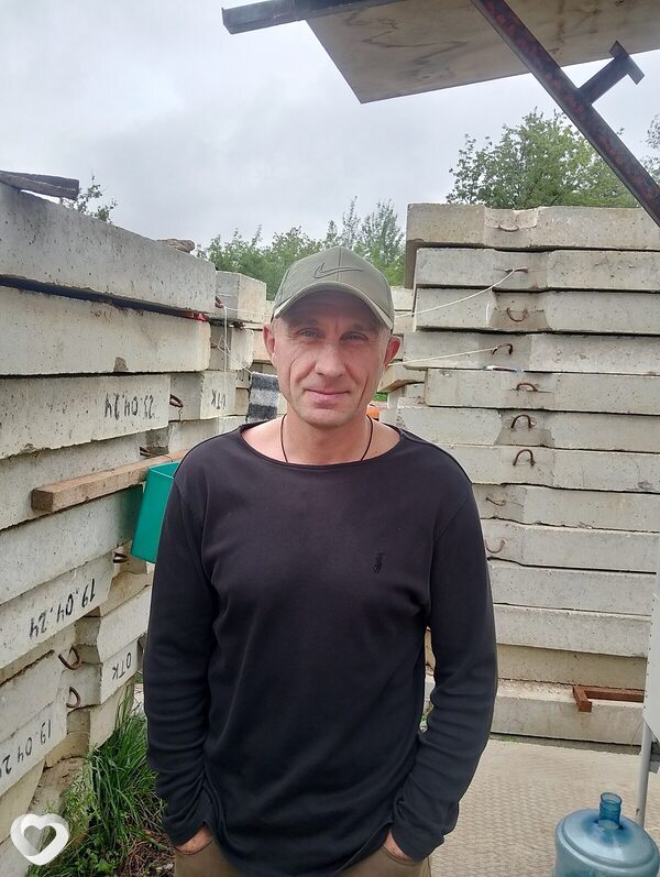 Сергей, 41, Снежном — анкета №2716290