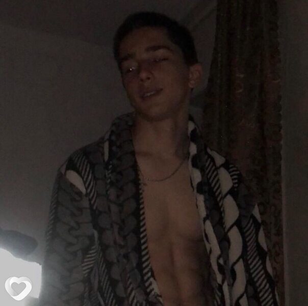 Виктор, 20, Лабинске — анкета №2774645