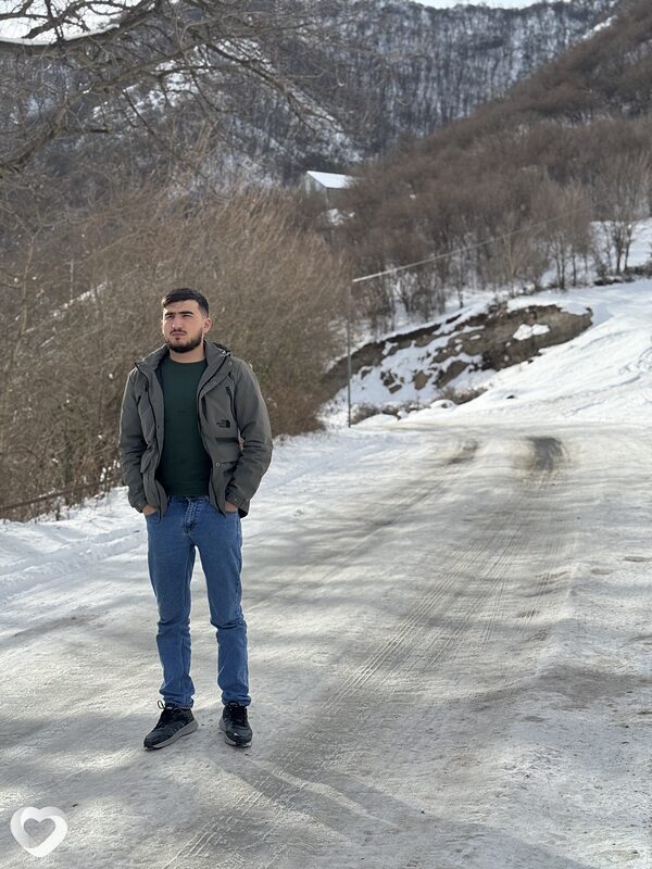 Емир, 22, Тюмени — анкета №2716861