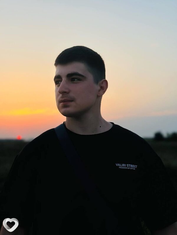 Влад, 24, Херсоне — анкета №2716908