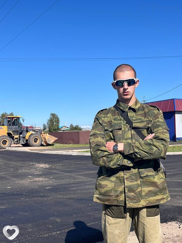Артём, 23, Красноярске — анкета №2717447