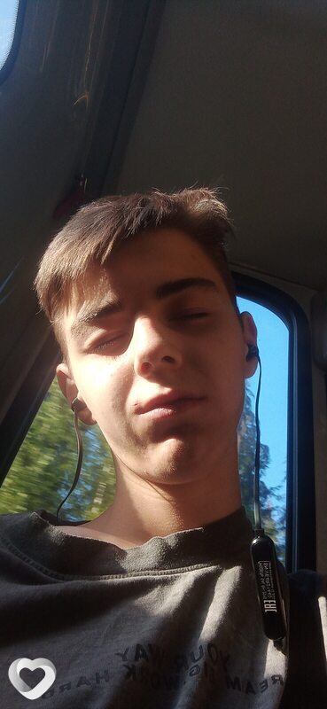 Алексей, 19, Москве — анкета №2717629