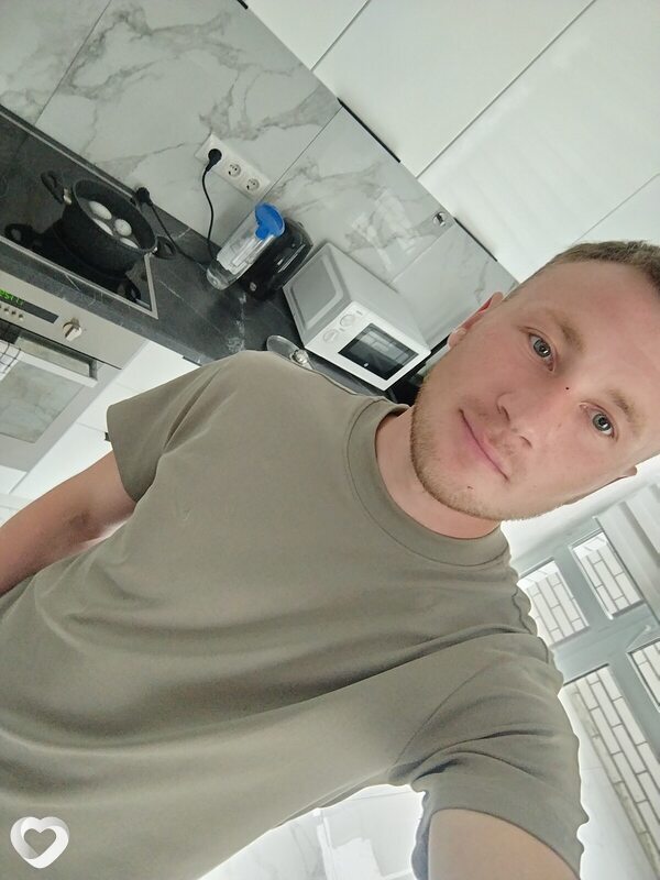 Виктор, 27, Омске — анкета №2718064