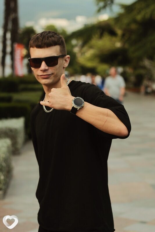 Dmitriy, 23, Алуште — анкета №2718454
