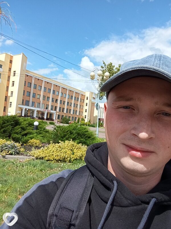 Анатолий, 26, Минске — анкета №2718610