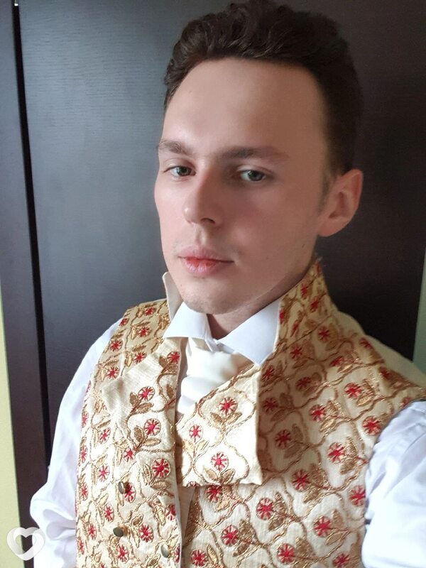 Артемий, 23, Москве — анкета №2718611