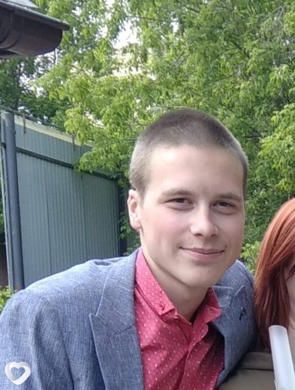 Алексей, 23, Кирове — анкета №2718787