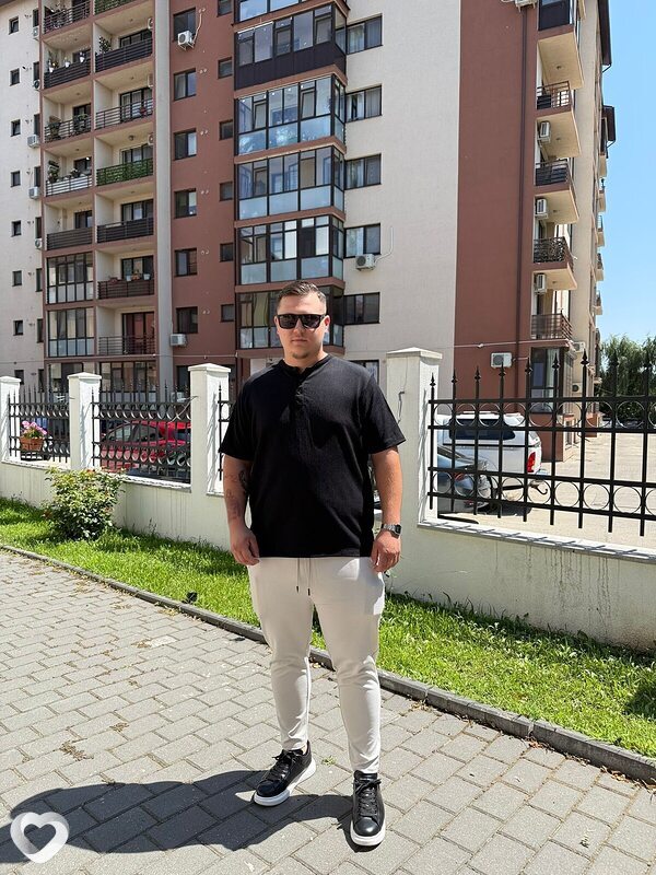 Alex, 25, București — анкета №2719093