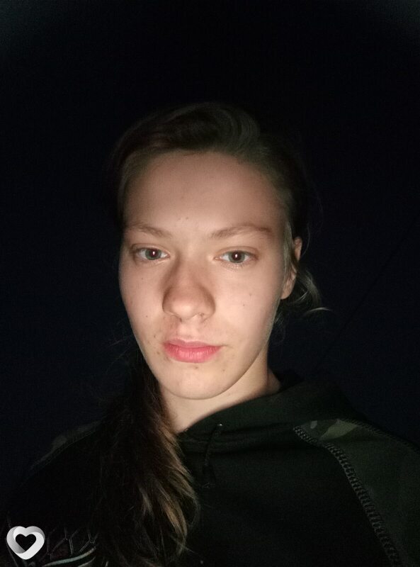 Вика, 19, Солигорске — анкета №2719097