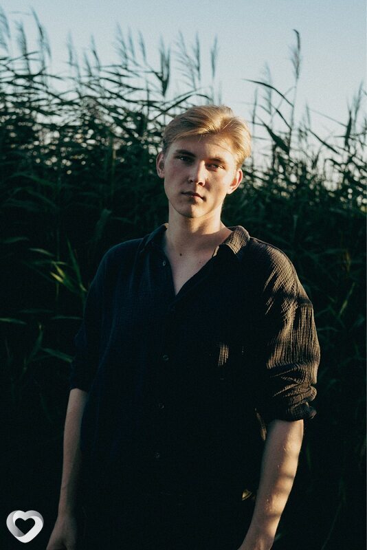 Кирилл, 23, Ижевске — анкета №2719348