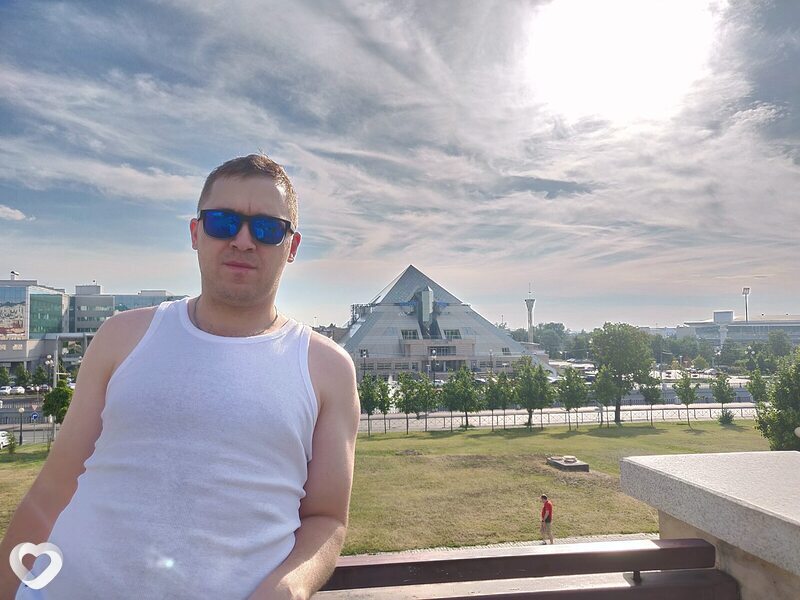Тарас, Муравленко