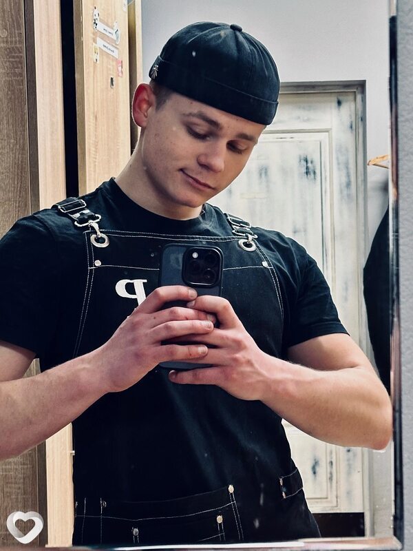 Арсений, 20, Саках — анкета №2719891